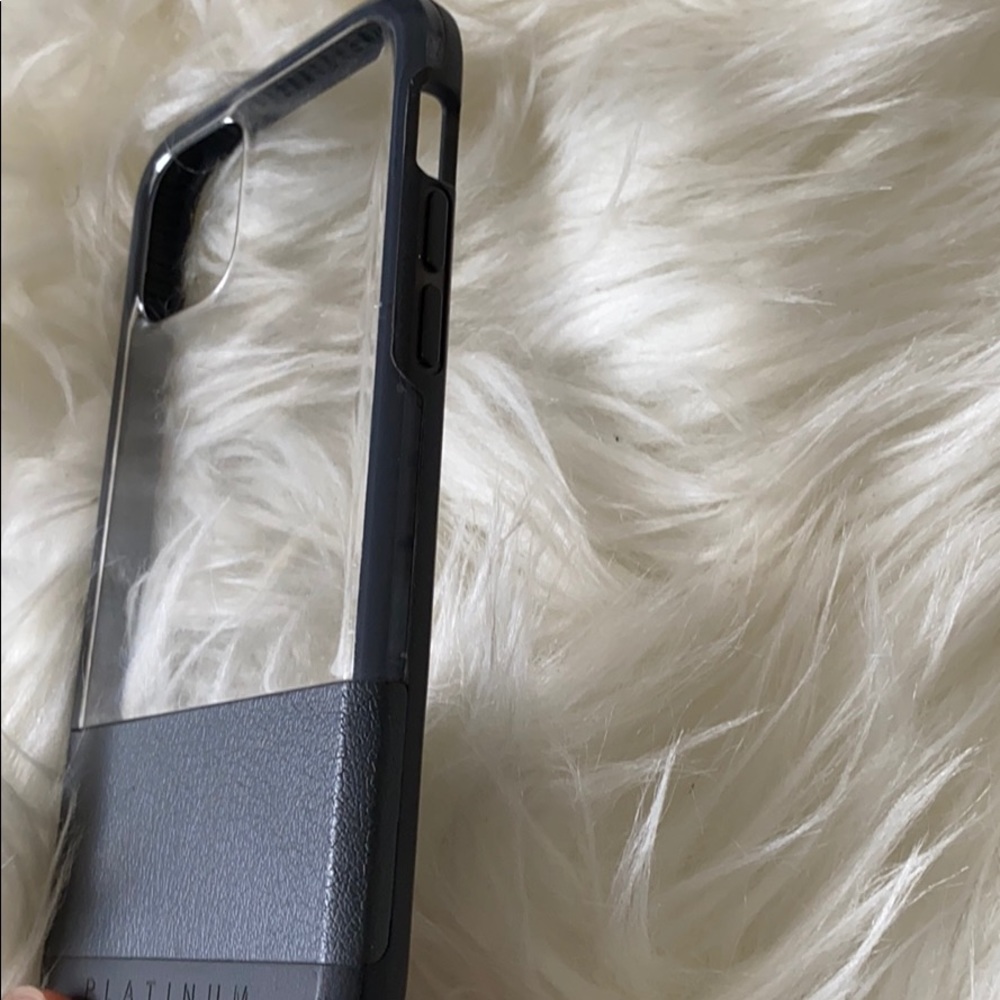 iPhone 11 Pro case - Picture 4 of 5